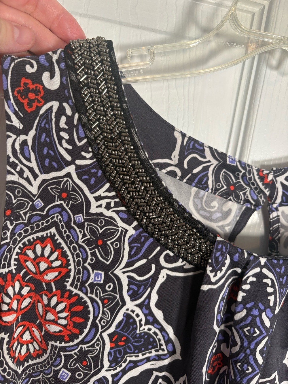 Market & Spruce Navy, Red & White Paisley-Style Sleeveless Top  Size 1X - Picture 2 of 11